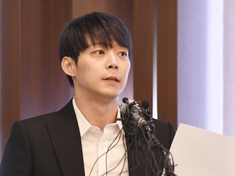 JYJユチョン、「麻薬は絶対にやっていない」と全否定。元婚約者への思いも打ち明ける【PHOTO】