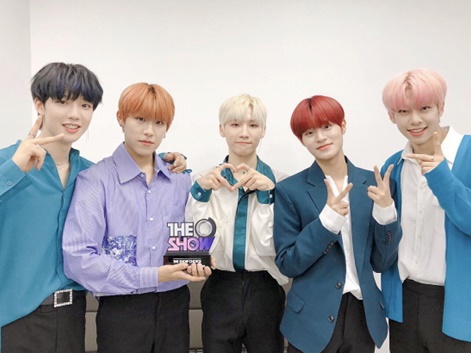 AB6IX、デビュー2週間で音楽番組1位に！ 元Wanna Oneメンバーも所属する“超実力派グループ”