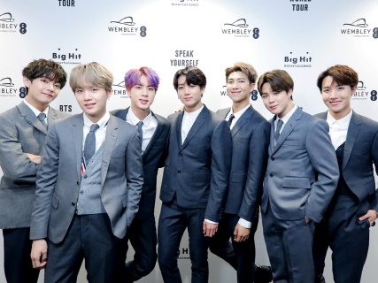 長期休暇中のBTS、熱い人気が冷めやらない理由は