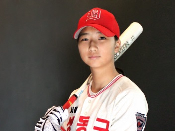 韓国の“天才野球少女”が15歳でマネジメント契約！日本女子プロ野球も視野に？