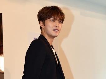 歌手ジェジュン、“ベストジーニスト初受賞”の感想語る「嬉しすぎる」