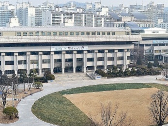 韓国・仁川で3カ月ぶりに高校3年生が登校も…感染者2人発生、66校が帰宅措置に