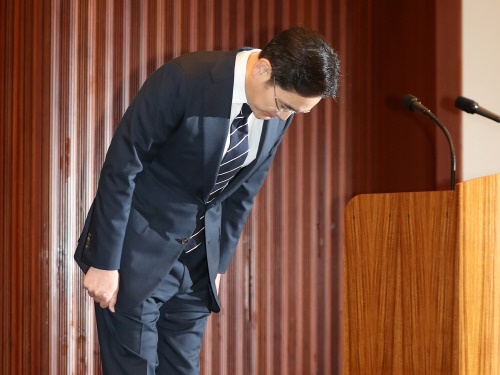 サムスン電子のイ副会長が国民に謝罪…継承問題や労組問題で「法と倫理守れなかった」