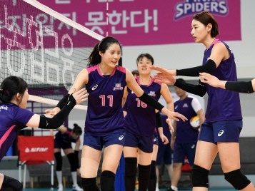 美人姉妹と女帝が活躍！韓国女子バレー興国生命スパイダーズ、1セットも落とさず3連勝