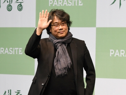 “若き巨匠” ポン・ジュノ監督、『海にかかる霧』米リメイク版の制作に参加「興奮が冷めやらない」