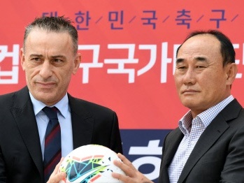 A代表vsU-23代表…韓国サッカー界におけるガチンコ“兄弟”対決、注意点は？