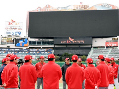 韓国プロ野球SKワイバーンズを新世界グループが135億円で買収「ファンに愛される球団に」
