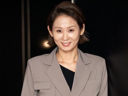 『愛の不時着』で印象残した“個性派女優”キム・ソニョン「新作映画の監督は夫」【インタビュー】