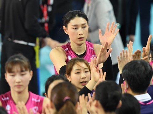 女子バレー韓国代表キャプテンの奮闘も空しく…“美人双子”の抜けた興国生命がリーグ4連敗