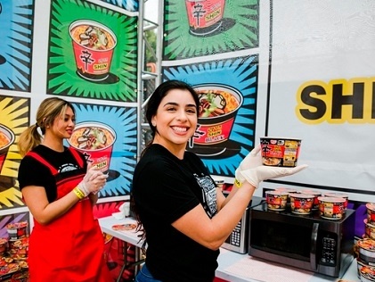 韓国「辛ラーメン」の海外売り上げが急増…アメリカや欧州で人気の“意外な理由”とは？